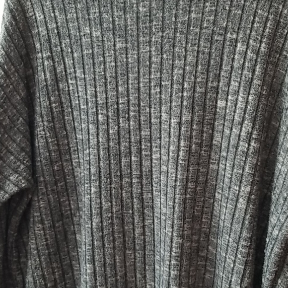 Swea - Picture 3 of 3